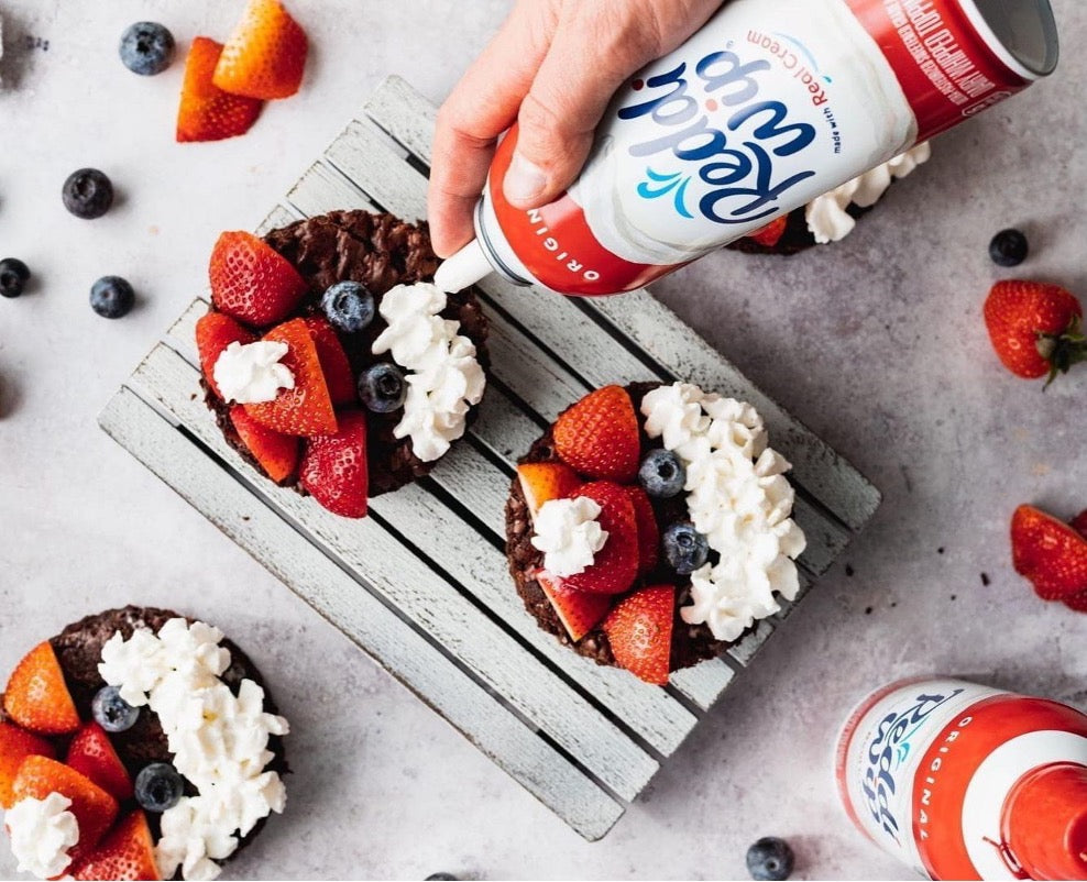 ESTE DÍA NACIONAL DE LA CREMA BATIDA TRAE DIVERSIÓN A LA MESA CON REDDI WIP