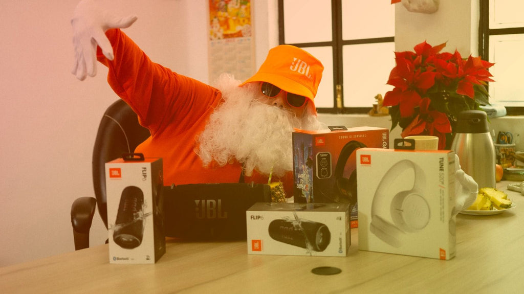 Esta Navidad sé el mejor Santa regalando JBL
