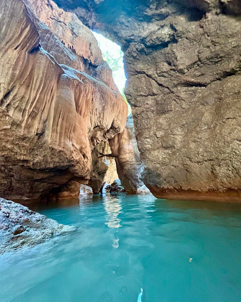 Olvídate del calor en las imponentes Cascadas de Comala