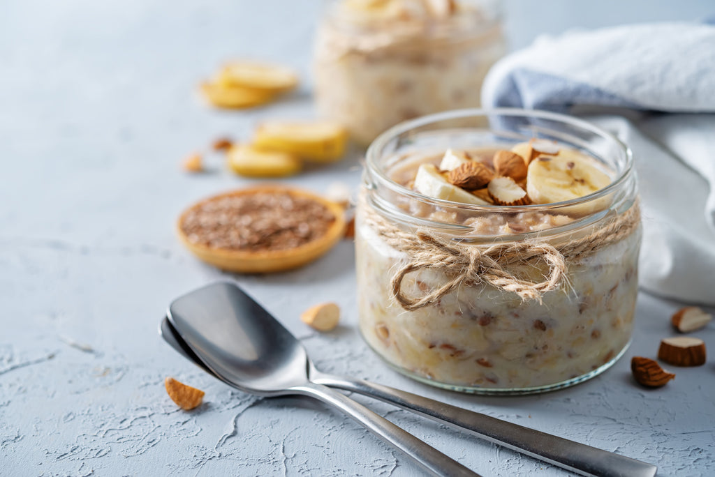 GOLDEN MILK OVERNIGHT OATS: EL DESAYUNO DELICIOSO, FÁCIL Y RÁPIDO PARA EMPEZAR EL DÍA CON MENOS AZÚCAR