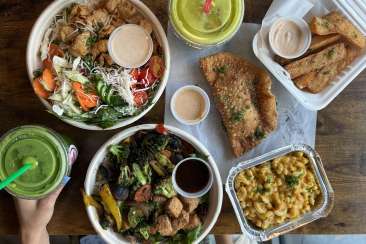 Visit Oakland cultiva el recorrido vegano!