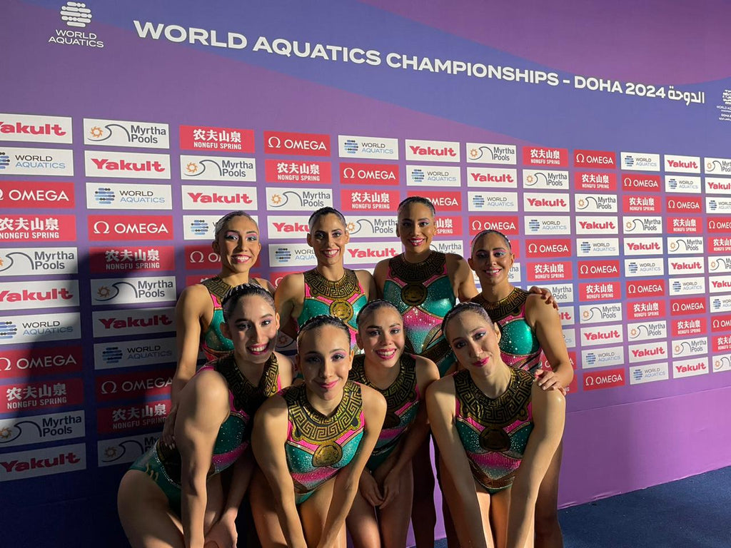 EQUIPO DE NATACIÓN ARTÍSTICA A LA FINAL ACROBÁTICA MUNDIAL