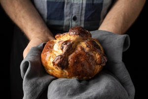 Celebra Día de Muertos con esta receta de Pan de muerto mixteco