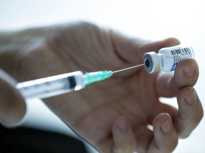 Crecen un 400% las ofertas de vacunas falsas en la dark web, según Check Point
