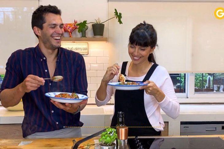 Cocinar en familia: Felicitas Pizarro y su marido Santiago Solerno abren su cocina en El Gourmet