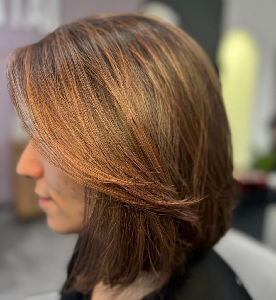 Tendencias en cortes de cabello y uñas para deslumbrar este otoño