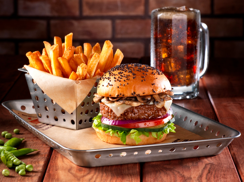 Chili's presenta la nueva hamburguesa plant-based “Not Burger” en conjunto con NotCo.