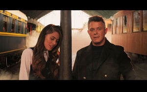 AS SUPERESTRELLAS DE LA MÚSICA TINI Y ALEJANDRO SANZ COLABORAN EN UN NUEVO Y EMOTIVO SENCILLO “UN BESO EN MADRID”