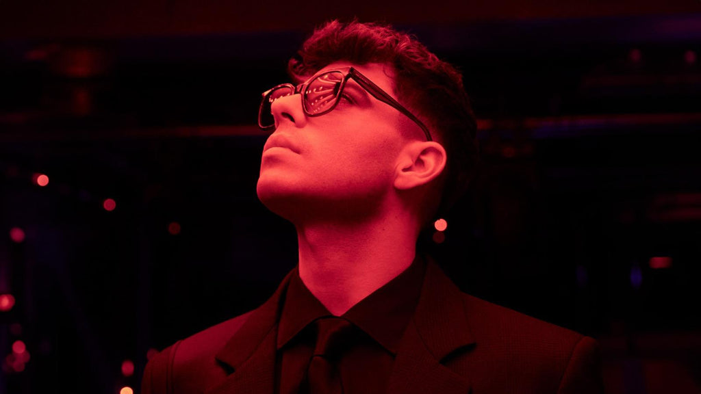 The Rising: Hawkers lanza su segunda colección de gafas con el piloto de MotoGP Augusto Fernández