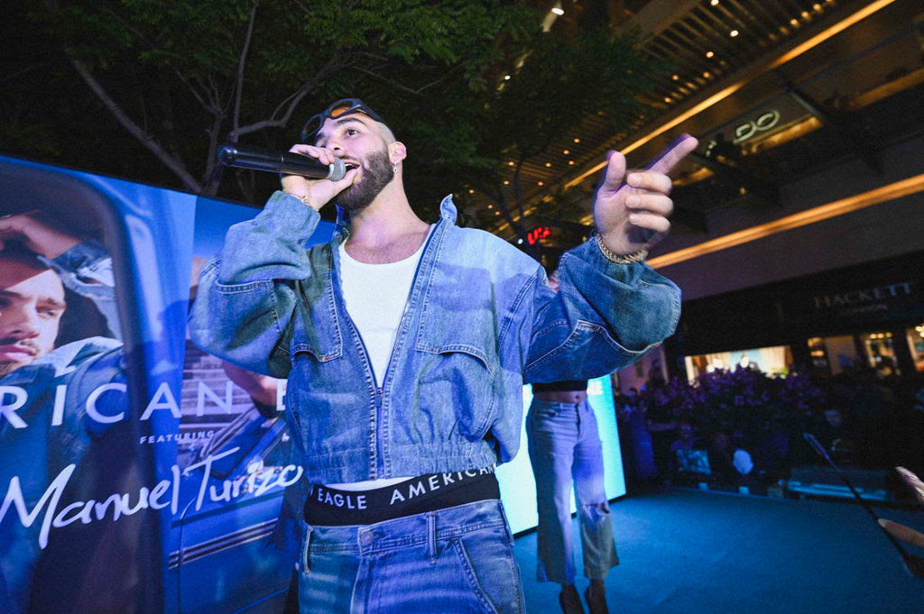 Celebración de Estilo y Ritmo: American Eagle y Manuel Turizo en Plaza Antara