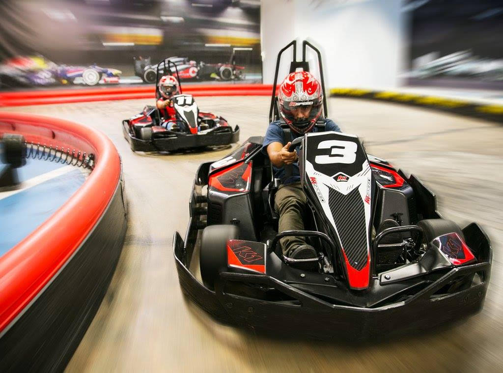 VEN A CORRER AL K1 SPEED EN CENTRO COMERCIAL MANACAR