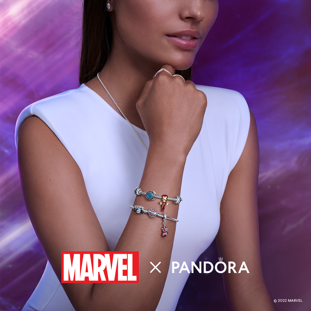 SPIDER MAN SE SUMA AL MUNDO DE MARVEL X PANDORA