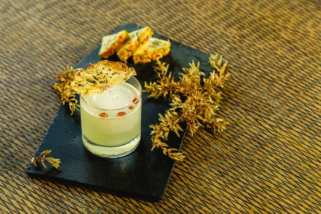 THE RITZ-CARLTON, CANCUN PRESENTA SU EXCLUSIVO CÓCTEL ELABORADO A BASE DE SARGAZO